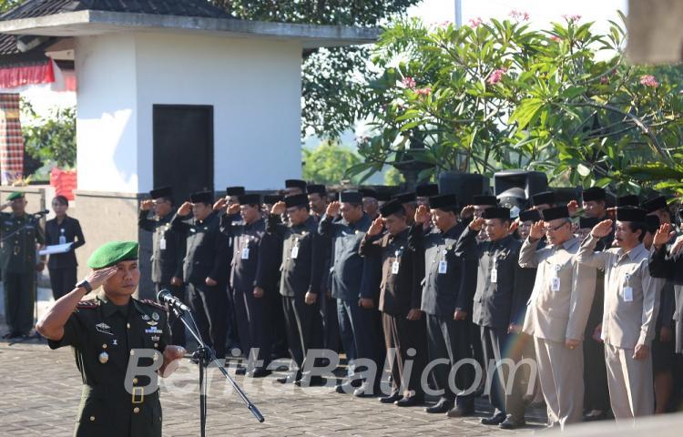 Jelang Puputan Klungkung, Pemkab Ziarah di Tugu Pahlawan
