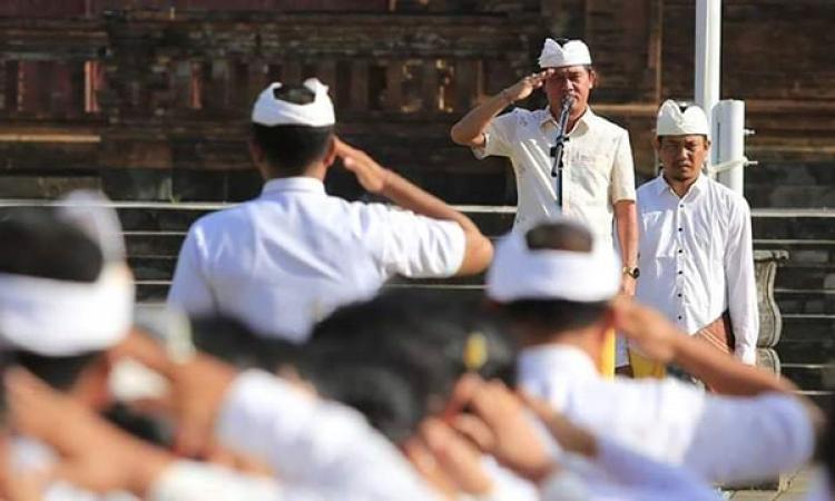 Apel Paripurna Bulan Pebruari 2019, Peserta Kenakan Busana Adat