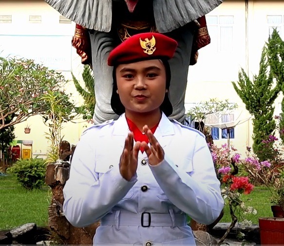 Lomba Pidato Tentang Pancasila – Dewa Ayu Dyana Santi Sahadewi