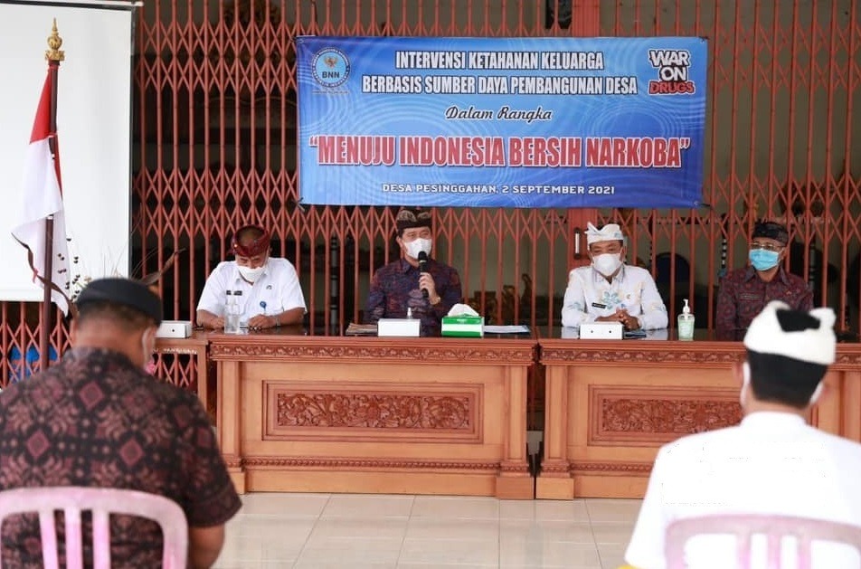 Bupati Suwirta Minta Desa Adat Perkuat Komitmen Untuk Mengantisipasi Bahaya Narkotika