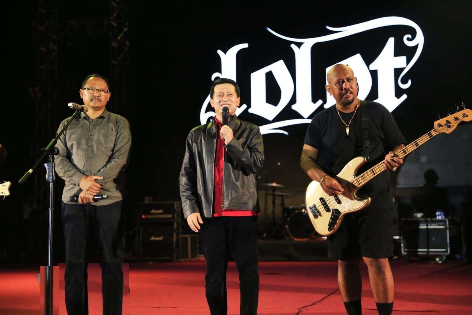 Bupati Suwirta Hadiri Konser Bhakti Soekarno