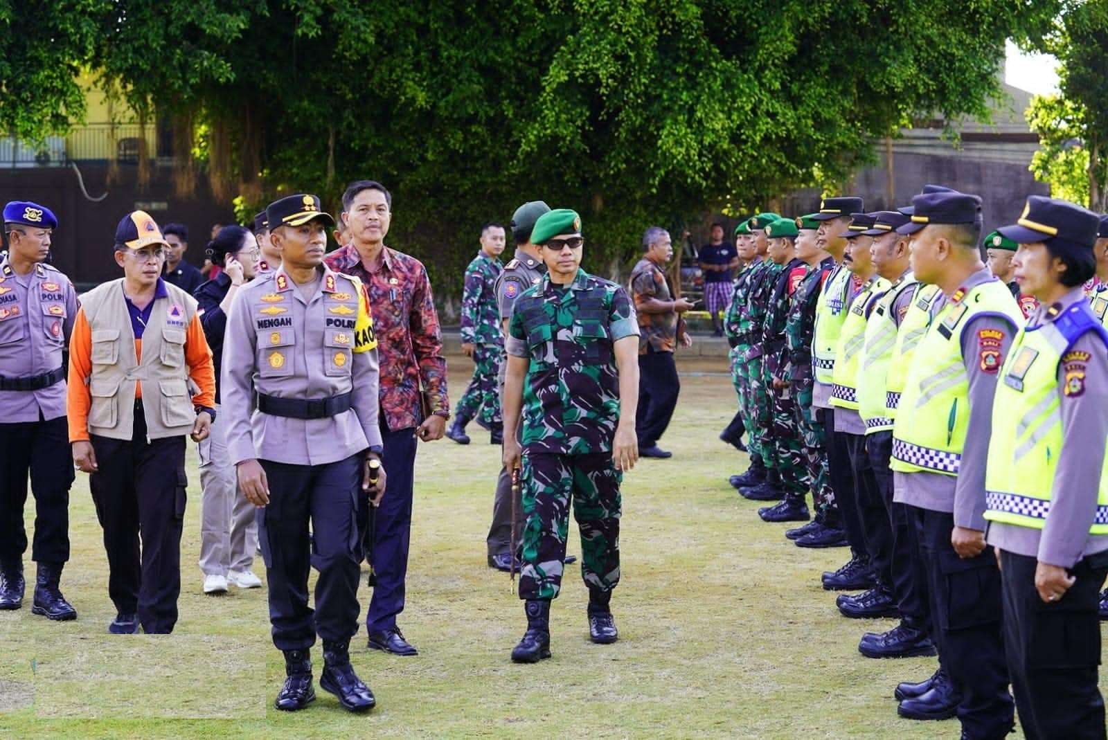 Kepala Badan Kesbangpol Wakili Bupati Dalam Apel Gelar Pasukan Mantap Brata Agung 2023-2024